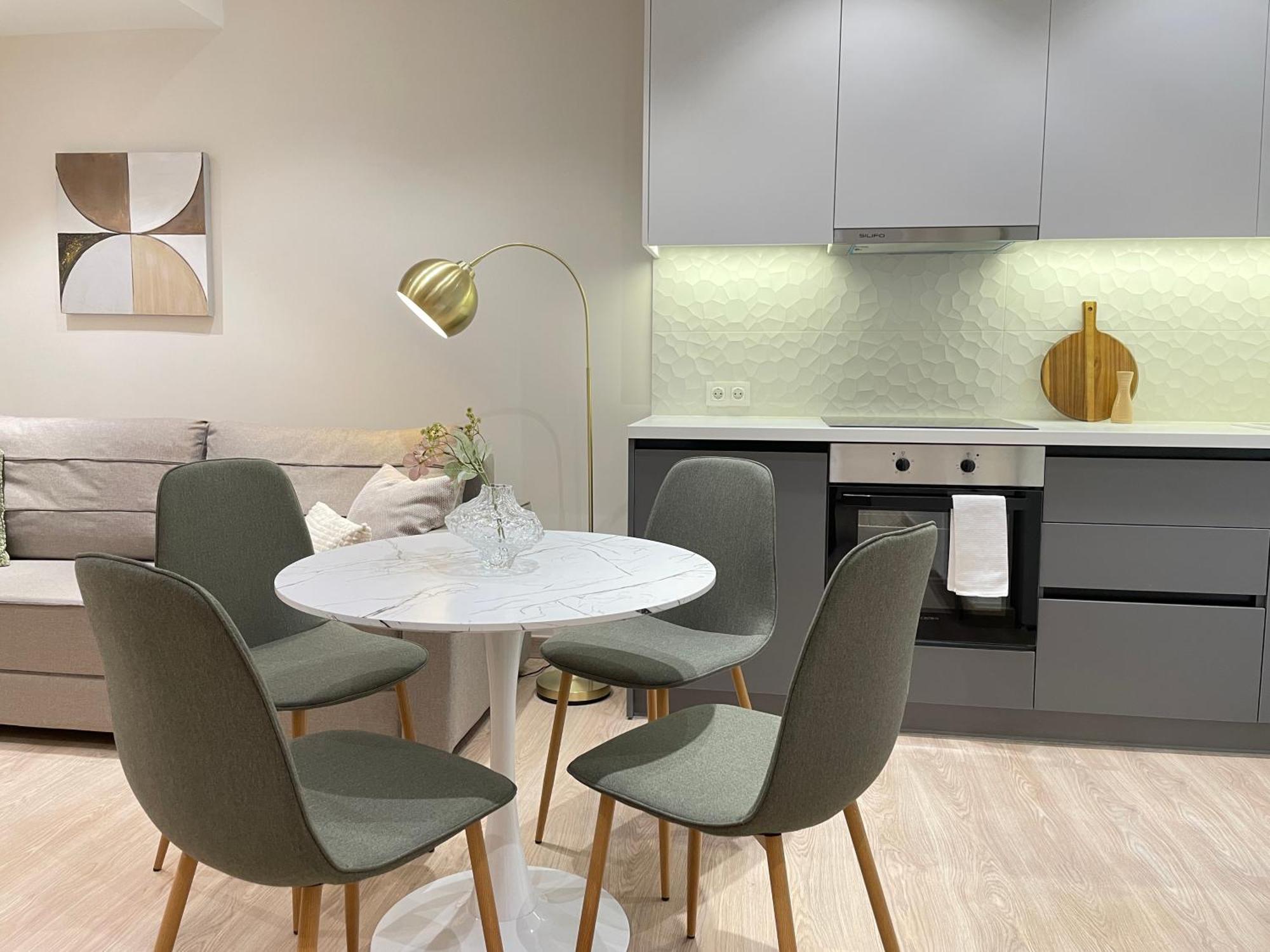 Aura Modern Apartment