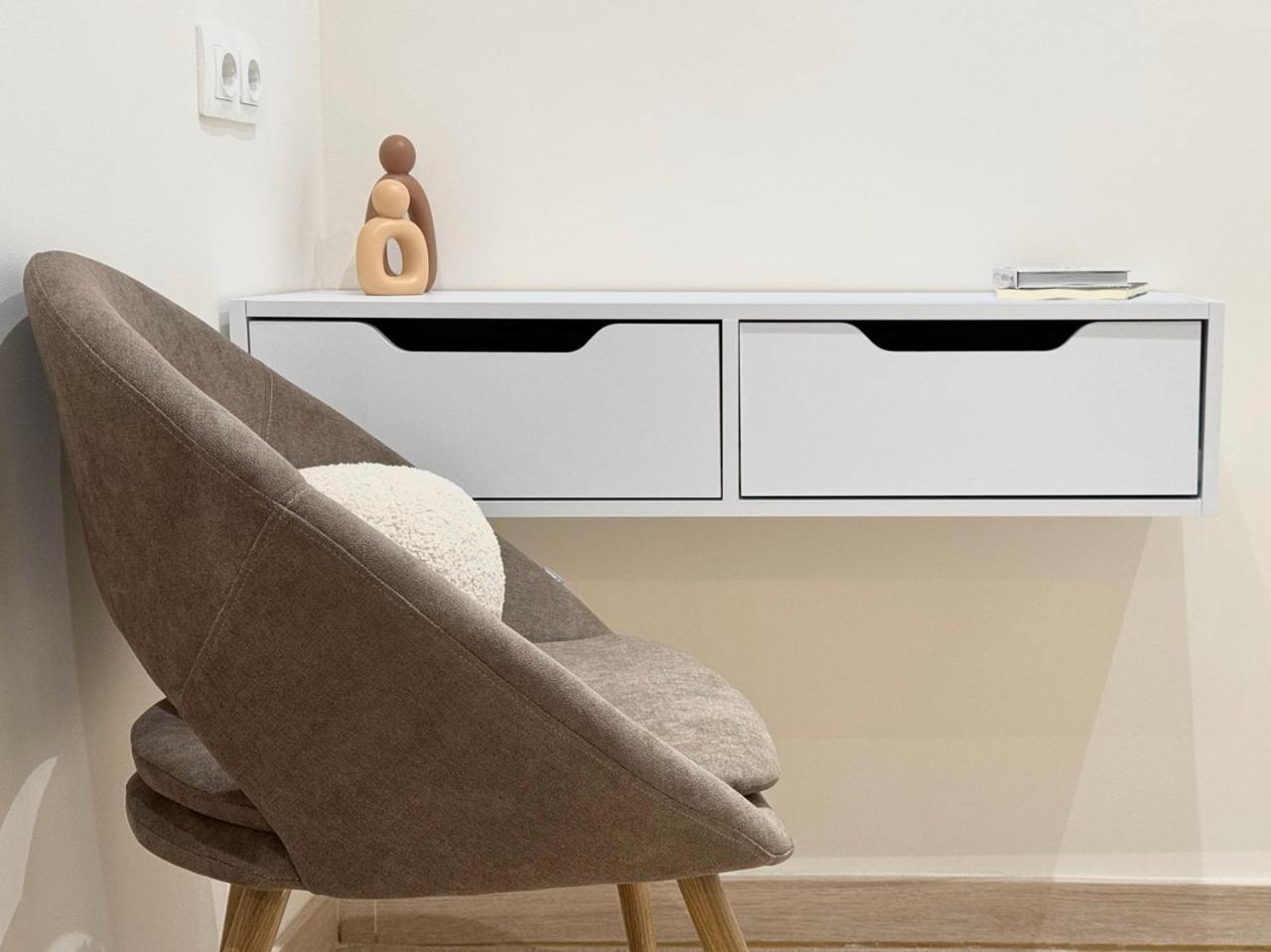Apartment Aura Modern